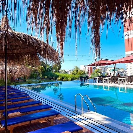 Olivia'S Hill Resort Kryemedhej Екстер'єр фото