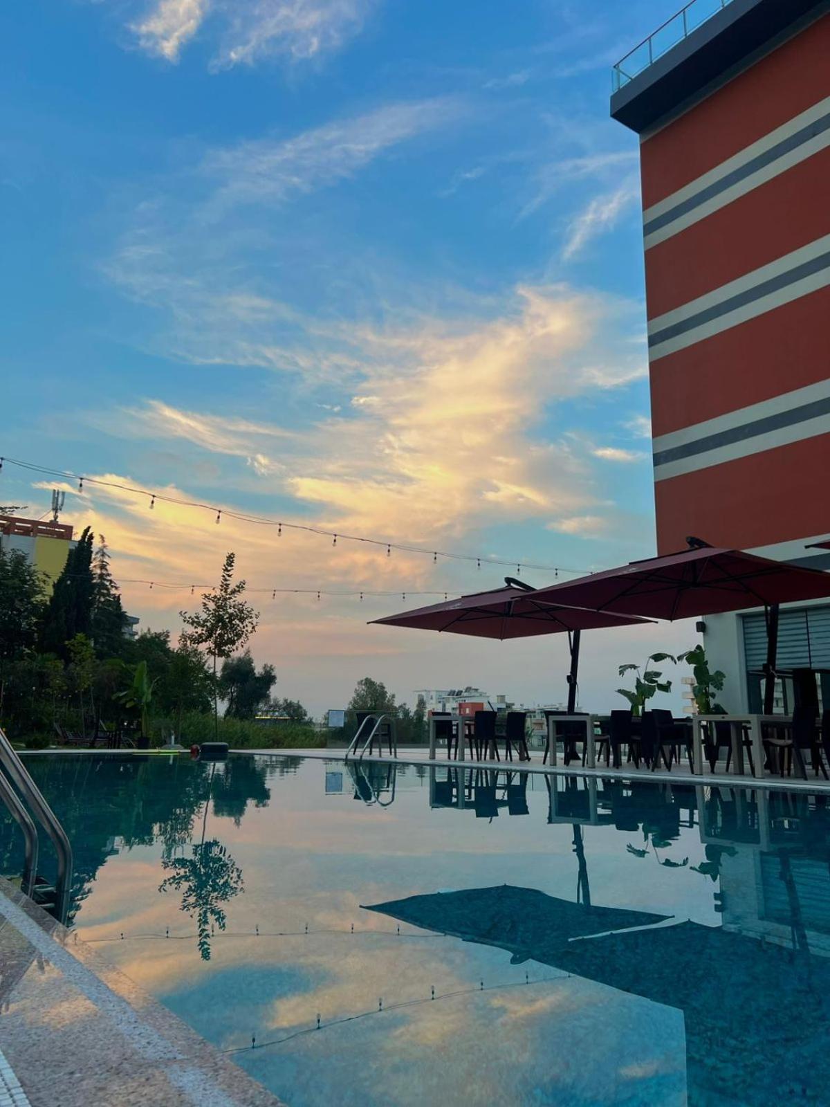 Olivia'S Hill Resort Kryemedhej Екстер'єр фото