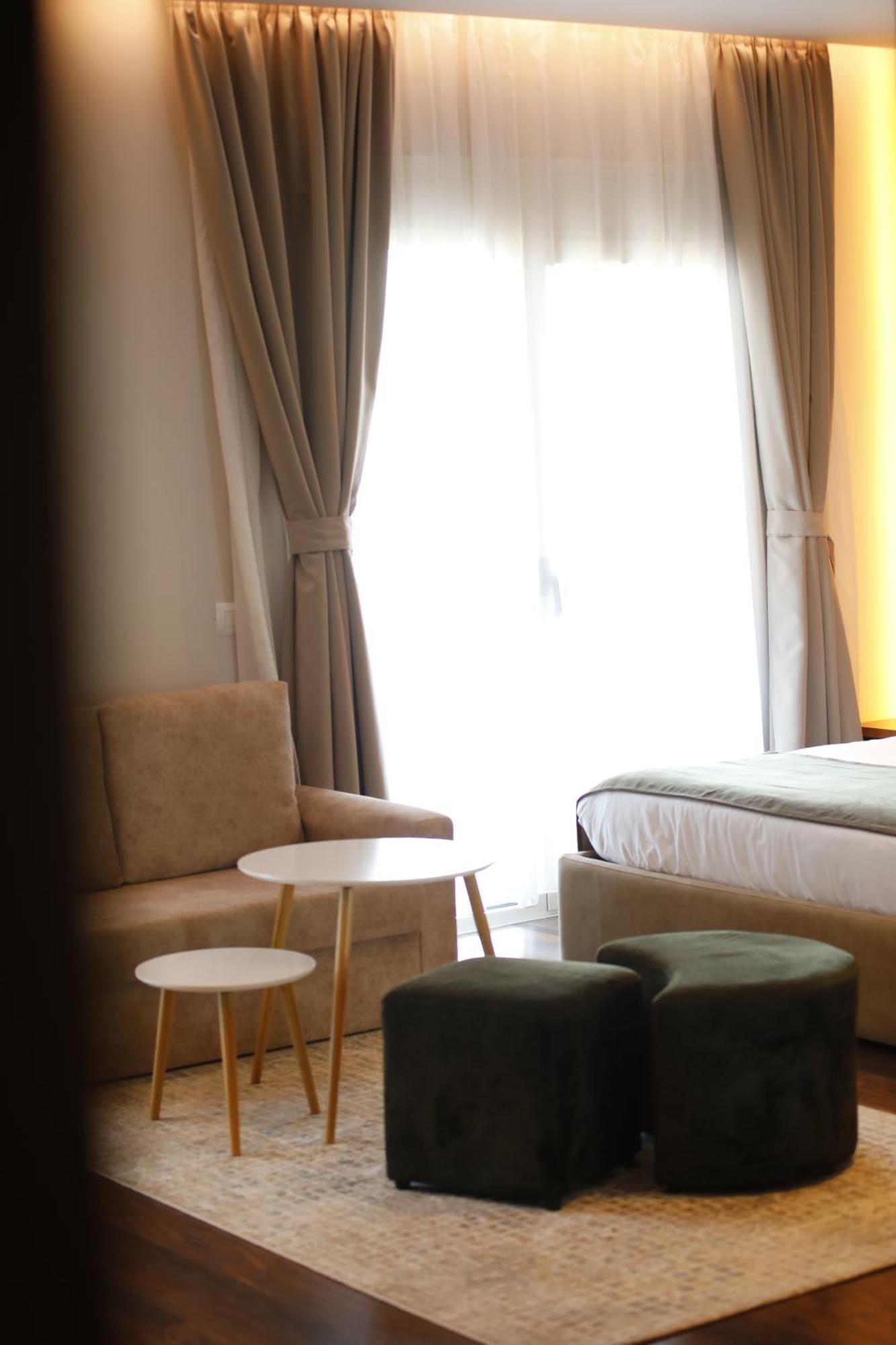 Olivia'S Hill Resort Kryemedhej Екстер'єр фото