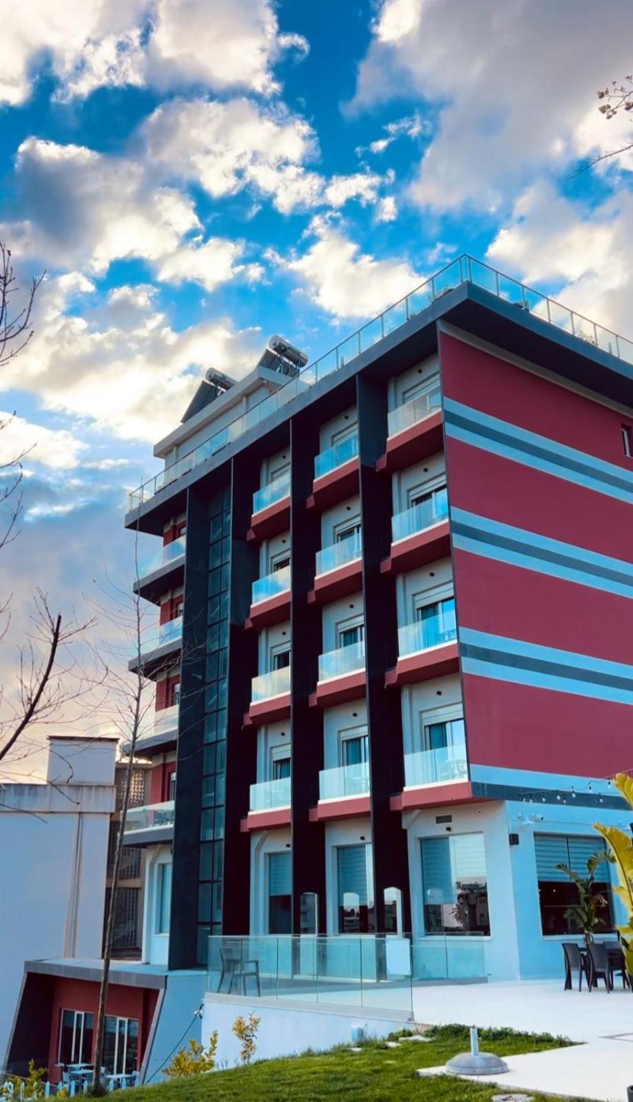 Olivia'S Hill Resort Kryemedhej Екстер'єр фото